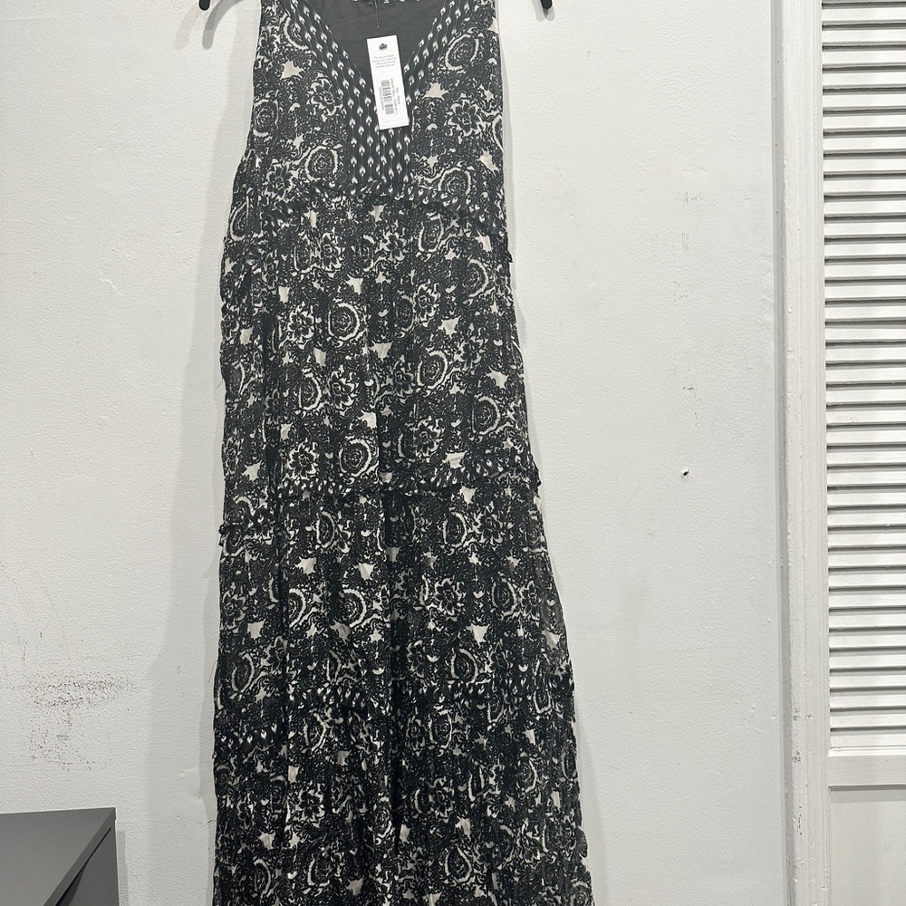 Amour Vert tiered maxi dress black white fully lined size large NWT office